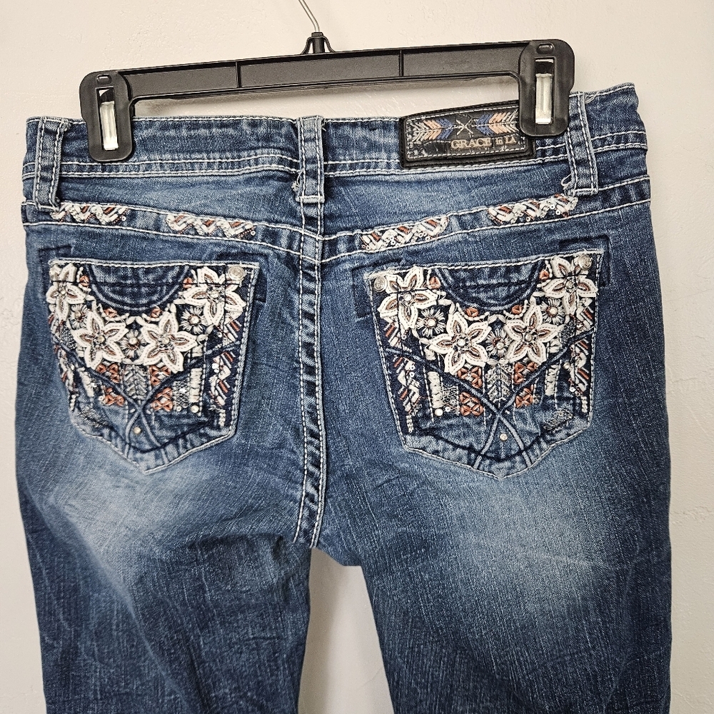 Grace in LA Embroidered White Flower Back Pocket Women's 28 Jeans Blue HEMMED
